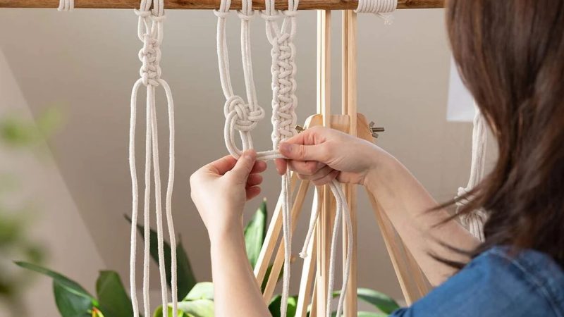 The Ultimate Guide to Macrame Plant Hangers: Patterns and Tips