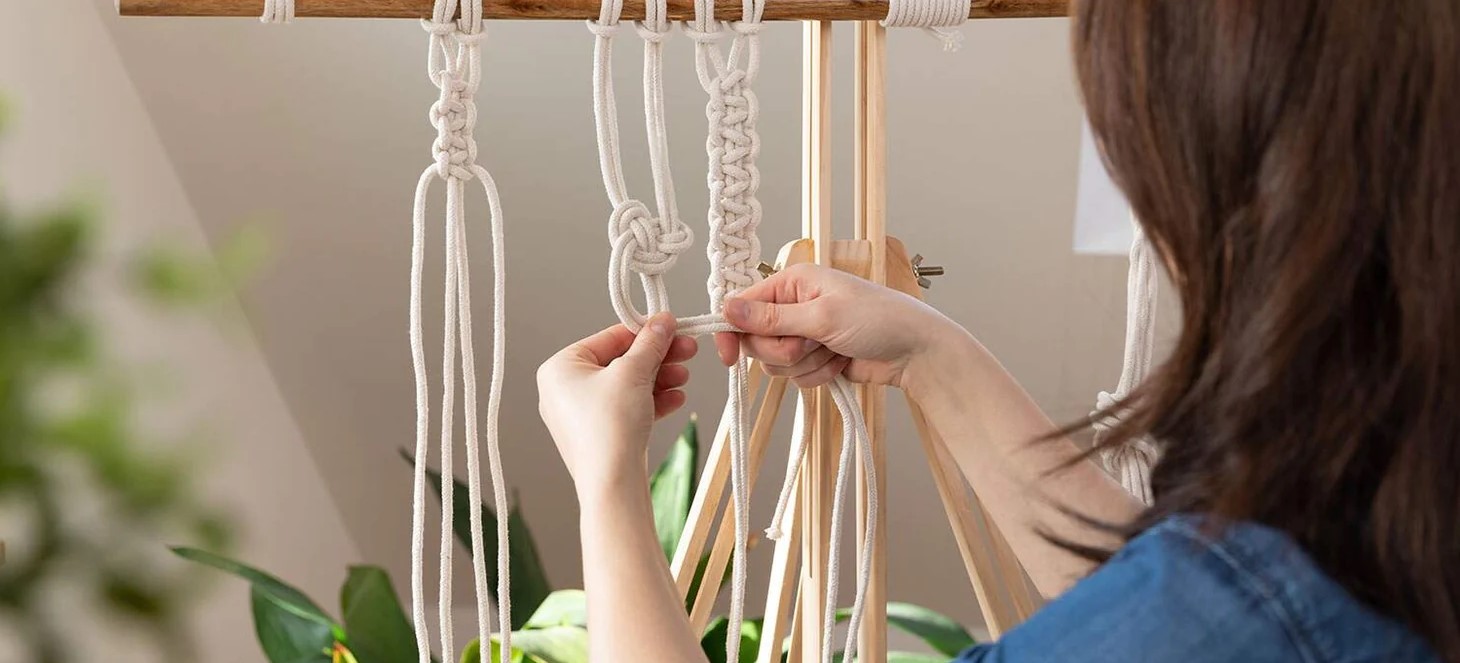 The Ultimate Guide to Macrame Plant Hangers: Patterns and Tips